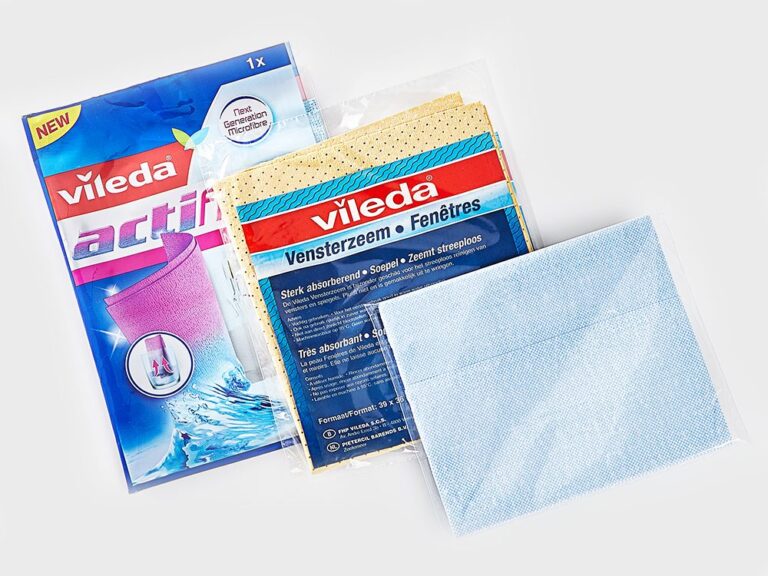 Städtrasor i tät förpackning av tryckt film