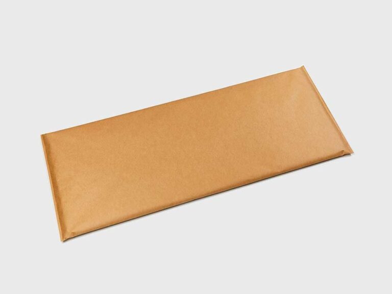 Trä och laminat i pappersförpackning med limmad överlapp